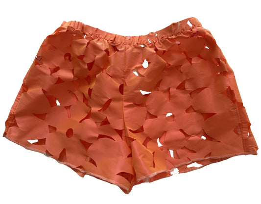 Short naranja de tafetán troquelado vista trasera