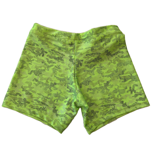 Culotte de lycra con estampado camuflaje verde pistacho para heels Evvi vista trasera